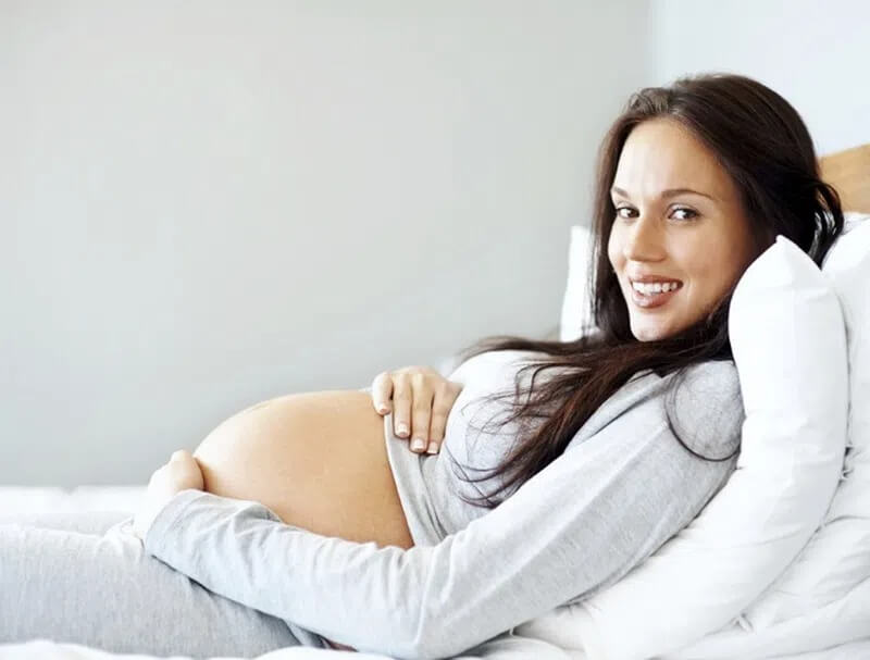 bà bầu nằm mơ thấy mình ra máu