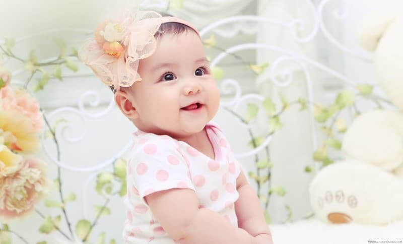 mơ thấy em bé chết