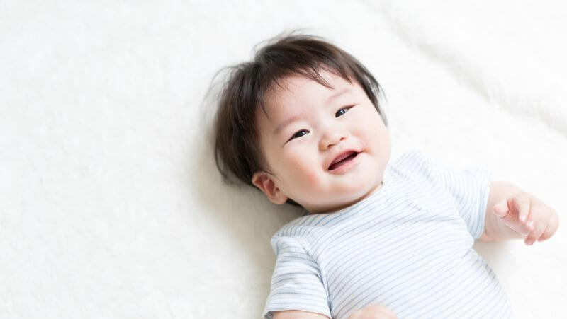 mơ thấy em bé chết